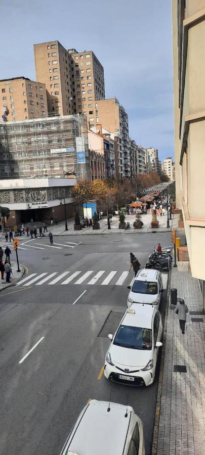 Acogedor Y Amplio Piso En Begona Appartement Gijón Buitenkant foto