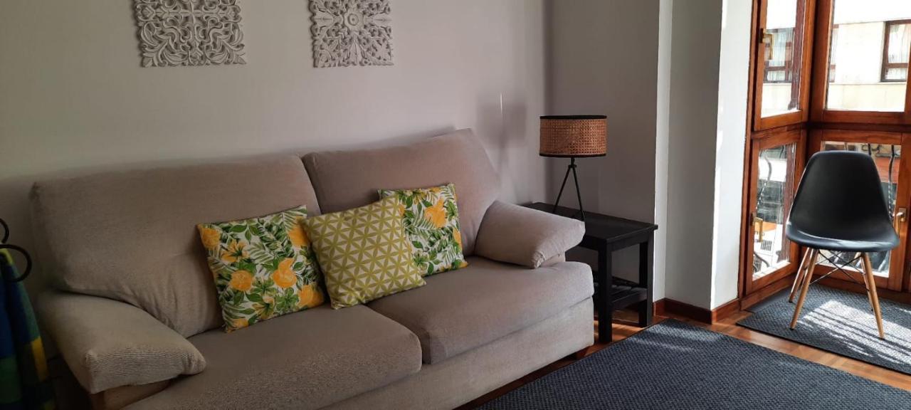 Acogedor Y Amplio Piso En Begona Appartement Gijón Buitenkant foto